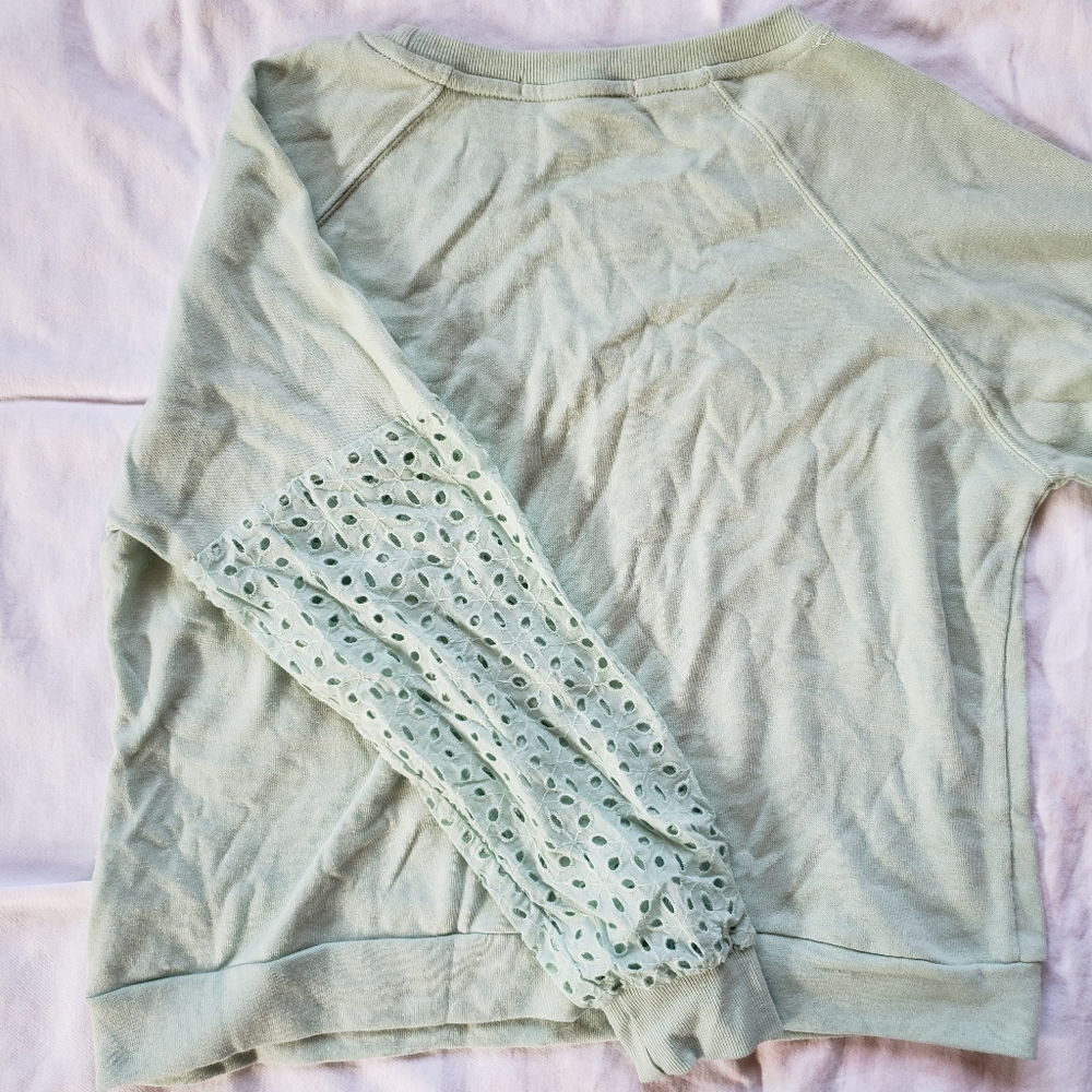 Crewneck Top
